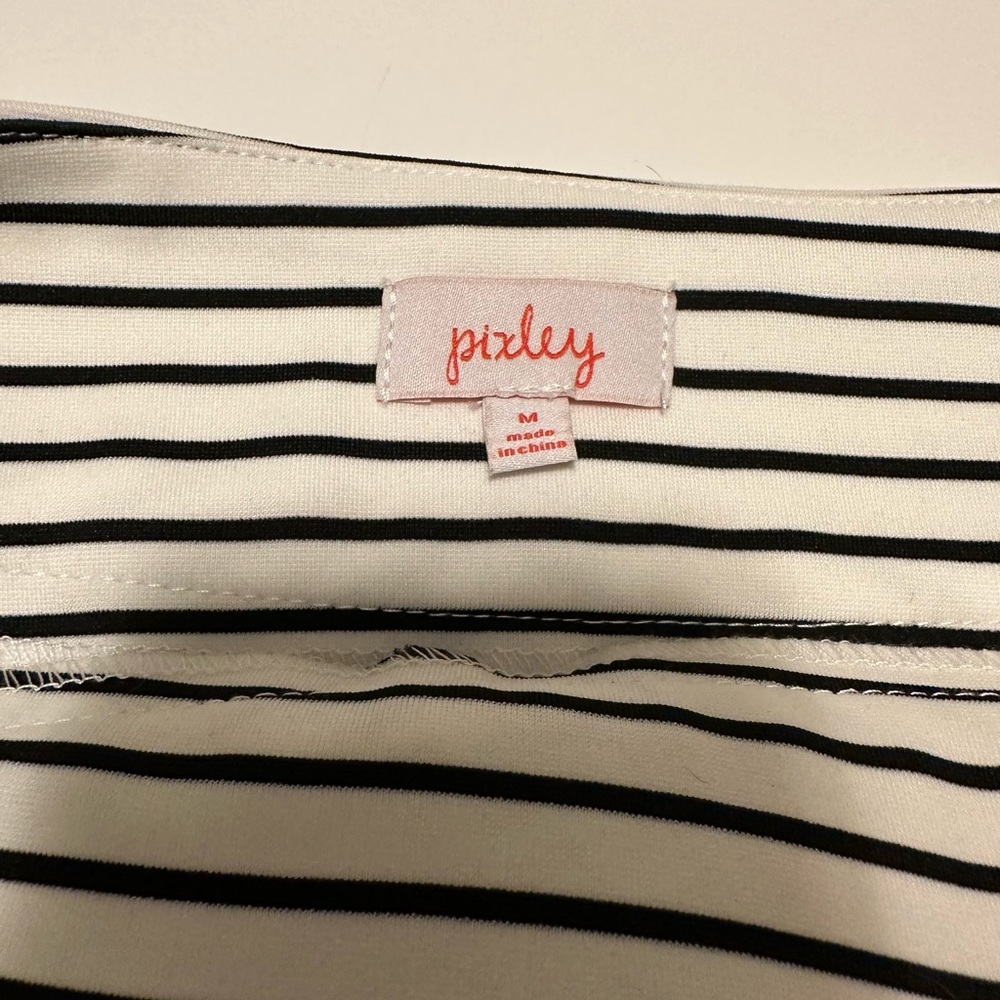 Pixley A line Black and a white Chevron Skirt, Size M - Picture 4 of 6